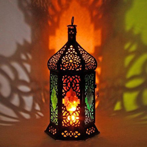 Lanterne en métal vintage avec revêtement protecteur résistant à la chaleur, taille et couleur personnalisables pour une décoration durable de la maison et des mariages - Product Image 1