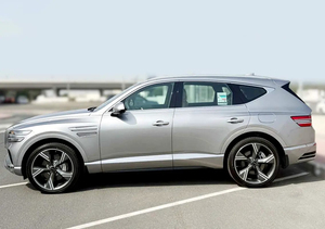 NUEVO Genesis GV80 2025, SUV Plateado, Especificaciones GCC, 2999cc, 299hp, 7 Plazas, Gasolina, 4 Cilindros, Volante a la Izquierda, Transmisión Automática - Product Image 2