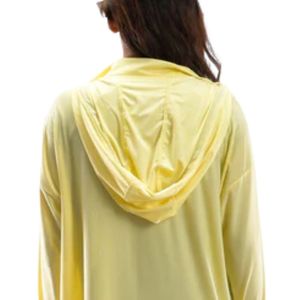 เสื้อแจ็คเก็ตวิ่งสำหรับผู้หญิง สีเหลืองเลมอน น้ำหนักเบา ระบายอากาศได้ดี เหมาะสำหรับวิ่งและออกกำลังกาย - Product Image 4
