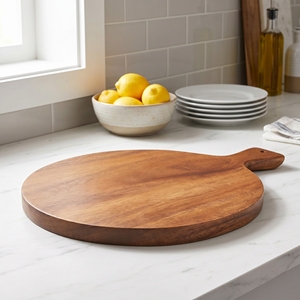 Planche à pizza ronde en bois de Suar de qualité alimentaire avec poignée, grande taille, brun clair, pour la cuisson et le service en cuisine, pizzas artisanales faites maison au quotidien - Product Image 2