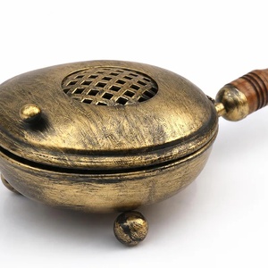 Brûleur d'encens en laiton avec poignée en bois, diffuseur aromatique, utilisation toute saison - Product Image 5