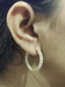 Boucles d'oreilles créoles en moissanite, 3 carats, taille ronde, or jaune massif 14 carats - Product Image 6