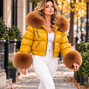 Veste matelassée en cuir véritable pour femme avec col et poignets en fourrure, poches zippées, manteau de mode haut de gamme - Product Image 5