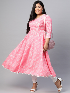 ชุดเดรส Anarkali ผ้าฝ้ายสีชมพูลายดอกไม้ ขายส่ง ไซส์ใหญ่สำหรับผู้หญิง คอวี แขนสามส่วน ทรงหลวม สวมใส่สบาย เหมาะสำหรับโอกาสฤดูร้อน - Product Image 5