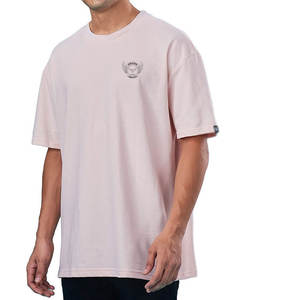 Camiseta Oversize para Hombre, Diseño Moderno para Ropa Casual de Calle, Tejido Suave y Cómodo que Garantiza una Ajuste Transpirable - Product Image 2