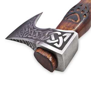 Hache Viking artisanale en acier industriel à haute teneur en carbone, manche en bois de rose, étui en cuir, 1,5 kg, personnalisable, multi-usages - Product Image 6