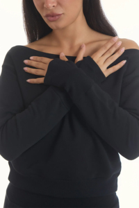 Haut court décontracté style streetwear pour femme, noir mat, épaules tombantes, 100 % coton molletonné, à capuche, manches longues, pour le sport et l'hiver - Product Image 5