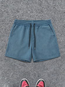 Shorts cargo décontractés pour hommes, taille élastique, taille mi-haute, avec poches fonctionnelles pour les aventures quotidiennes en plein air - Product Image 1