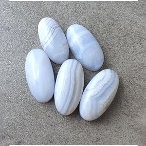 หินอาเกตบลูลูกไม้เกรด AAA+ รูปไข่ขนาดใหญ่ ขัดเงา ปรับขนาดได้ หลังเรียบ สำหรับทำเครื่องประดับ มีทุกขนาด - Product Image 2