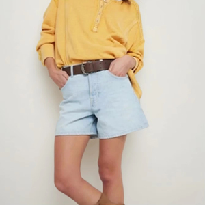 Shorts en jean vintage coupe bootcut pour femme, taille mi-haute, coupe régulière, séchage rapide, style décontracté et sexy pour club et soirée - Product Image 1