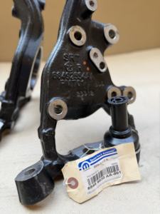 Suministros al por Mayor: Kit de Suspensión Neumática con Ejes Metálicos de Doble Gestión y Otras Piezas de Suspensión - Product Image 4