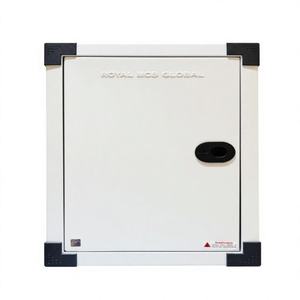 Boîtier de distribution métallique Royal MCB Global 4 voies TPN IP65 16 prises 63A 415V à verrouillage par pression - Product Image 1