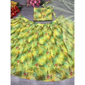 Lo último en ropa y accesorios musulmanes tradicionales Lehenga Choli con estampado floral más hermoso - Product Image 2