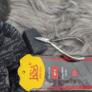 Ensemble de manucure et pédicure avec coupe-ongles, ciseaux, outils de toilettage, étui portable pour les voyages et la maison, OEM - Product Image 1