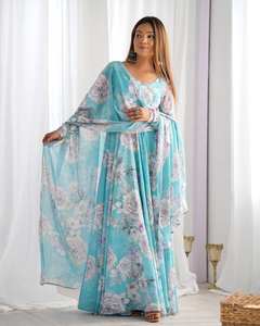 Robe et dupatta en georgette de Foux pure, imprimé floral, 7 mètres, coupe évasée, pour soirée moderne - Product Image 1