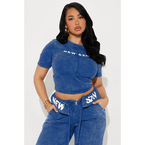 Custom Streetwear Sweatsuit Cut <b>Sew</b> Screen printed Cropped Hoodie and Sweatpants <b>Set</b> Tracksuits for Women - Product Image 3