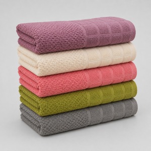 Toalla de rizo diseñada con bucles gruesos para una mayor absorción, manejo cómodo y rendimiento confiable después del lavado. - Product Image 2
