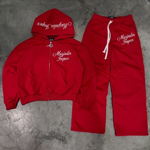 Ensemble de survêtement unisexe Marjadin Impex en polaire rouge uni, avec sweat à capuche zippé épais et pantalon de jogging large, idéal pour le printemps, la gym et le sport - Product Image 1