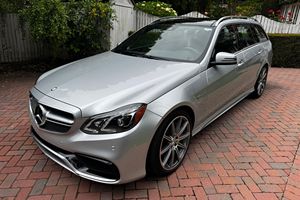 Mercedes-Benz E-63 S AMG Wagon 2014 - Product Image 3