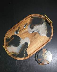 Bandeja Decorativa Hecha a Mano con Incrustaciones de Resina Negra y Dorada, Bandeja de Madera con Borde Natural para Cocina, Mesa de Comedor y Decoración del Hogar - Product Image 5