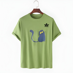 เสื้อยืดผู้ชายสีเขียวมะกอกลายการ์ตูนแมว แขนสั้น คอกลม ผ้าฝ้ายเจอร์ซีย์ 100% ทรงปกติ สวมใส่สบาย พิมพ์ลาย - Product Image 1