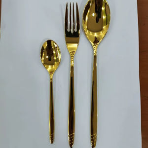 Juego de cubiertos de lujo moderno, diseñado para interiores de comedor audaces, que ofrece una presencia premium en la mesa y una presentación elegante de los platos. - Product Image 1