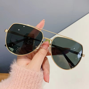 2025 New Sunglasses for Men Vintage Alloy Pilot Brand Gradient <b>Sun</b> Glasses Female Metal Oval <b>Shades</b> Black Brown - Product Image 5