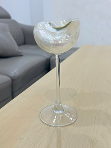 Verre à vin haut de gamme en coquillage marin, fabriqué avec des coquillages marins naturels et du verre, pour la restauration, Vietnam. - Product Image 6