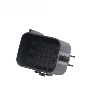 Connecteur automobile, prise femelle 28 broches, 12V, plastique noir, montage sur panneau rectangulaire, terminaison à souder, verrous étanches - Product Image 5