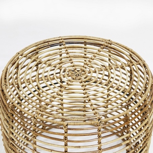 Table d'appoint en osier durable au design moderne avec base en fer - Meuble de salon minimaliste et écologique - Product Image 4