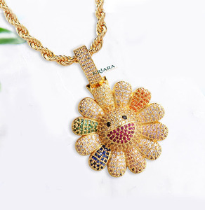 Pendentif fleur en argent 925 plaqué or 22 carats avec pierres en moissanite, style hip-hop, unisexe, à porter au quotidien - Product Image 3