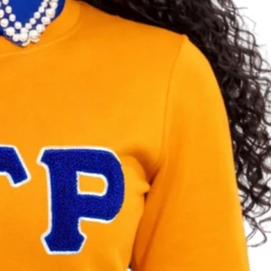 เสื้อสเวตเชิ้ต Sigma Gamma Rho สีทอง ผ้าเชนิลล์ คอกลม สำหรับผู้หญิง แบบสวมหัว สั่งทำได้ พร้อมตัวอักษรภาษากรีก  ผ้าฟลีซ  เสื้อลำลอง แฟชั่นสำหรับทุกเพศ - Product Image 3