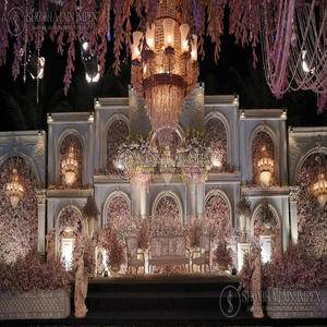 Escenario Dorado Estilo Rajwada para Bodas Grandes, Escenario de Boda Estilo Raj Mahal, Escenario de Boda Temática Mughal - Product Image 4