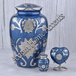 Urne funéraire de luxe en laiton avec options de gravure personnalisées Conteneur de cendres de haute qualité par Axiom Home Accents - Product Image 1