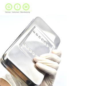 ถาดใส่เครื่องมือผ่าตัดสแตนเลส ได้รับการรับรองมาตรฐาน ISO13485 ที่ใส่เครื่องมือแพทย์รูปทรงสี่เหลี่ยมผืนผ้า อุปกรณ์ยึดเครื่องมือผ่าตัด - Product Image 3