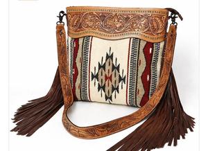Bolso bandolera y de hombro para mujer, hecho a mano con cuero genuino y lana azteca, con flecos - Product Image 2