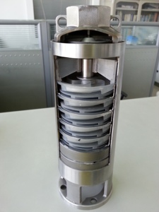 Pompe multi-étages Subwell 4 pouces 2HP haute pression en acier inoxydable, moteur électrique triphasé/monophasé, débit max. 4,2 m³/h - Product Image 2