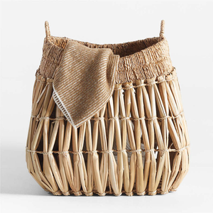 Tall fine-woven brown <b>wicker</b> <b>laundry</b> <b>basket</b> with wavy scalloped rims and matching fitted lids, available at wholesale prices. - Product Image 5