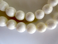 Perles de corail blanc à gros trous, perles rondes lisses de 8 mm en corail blanc, trou de 1 mm, brin de 15 pouces