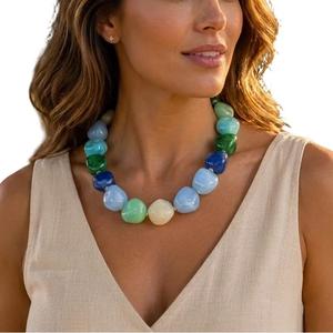 Collar de Lujo con Cuentas Geométricas de Resina Acrílica, Azul y Verde, Hecho a Mano, Ligero, Joyería de Moda para Mujer - Product Image 1