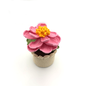 Maceta amigurumi de flores rosas hecha a mano al por mayor con flor de hilo tejido para decoración del hogar o decoración de escritorio de oficina, regalo. - Product Image 2