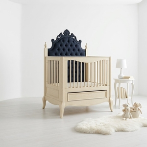 Lit bébé en acajou sculpté, meubles de chambre d'enfant faits à la main en Indonésie AQ306 - Product Image 1