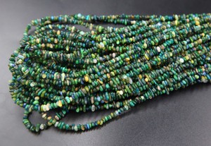 Perles d'opale éthiopienne verte naturelle multi-éclats, opale verte de forme fantaisie lisse, environ. 6x2MM à 4x2MM Longueur de 16 pouces - Product Image 3