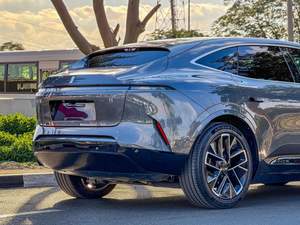 Voiture électrique Avatr 11 2023 Performance AWD 90 kWh 592 ch Autonomie Électrique - Product Image 6