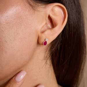 ต่างหูรูปหยดน้ำทับทิม เงินแท้ 925 ชุบทอง 14K ต่างหูแบบติดหูสำหรับผู้หญิง ของขวัญเครื่องประดับประจำเดือนกรกฎาคม - Product Image 3
