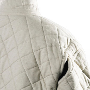 Gambeson matelassé en toile médiévale personnalisé pour homme, veste matelassée robuste, costume Aketon, tenue de gros - Product Image 5