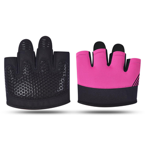 Gants de sport avancés pour la musculation des doigts, respirants, antidérapants, durables, fabriqués sur mesure pour les athlètes professionnels et le fitness - Product Image 2