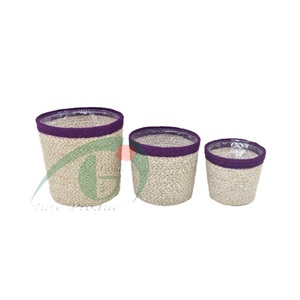 Panier artisanal 100% naturel en jonc de mer et fil de jute, fait main par des femmes, taille ronde, fournisseur du Bangladesh. - Product Image 2