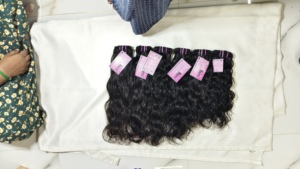 Cheveux Indiens Bouclés Naturels Bruts 100% Authentiques, Qualité Premium, Ondulés, Cheveux Humains Vierges Remy, Double Trame Faite à la Machine, Lots de Luxe 100g - Product Image 5