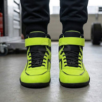 Chaussures de course automobile haute performance pour usage sportif, structure légère ignifuge, semelle souple, contrôle optimal